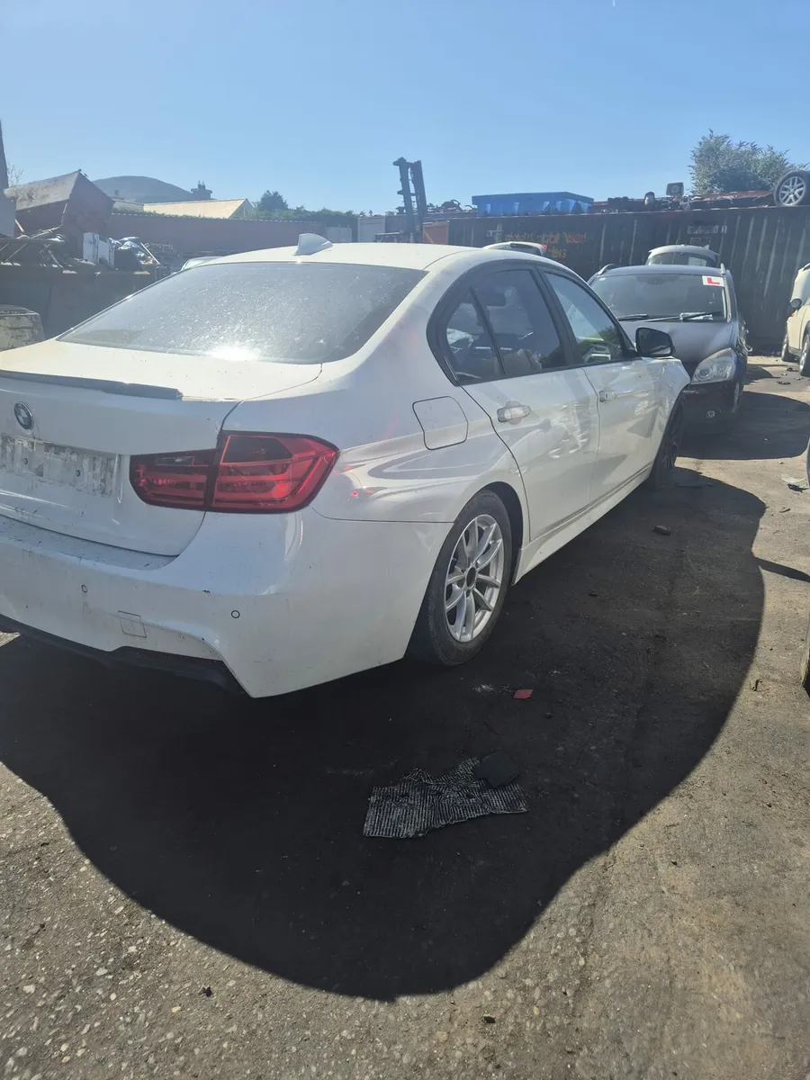 BMW 520D - Breaking only - Image 1