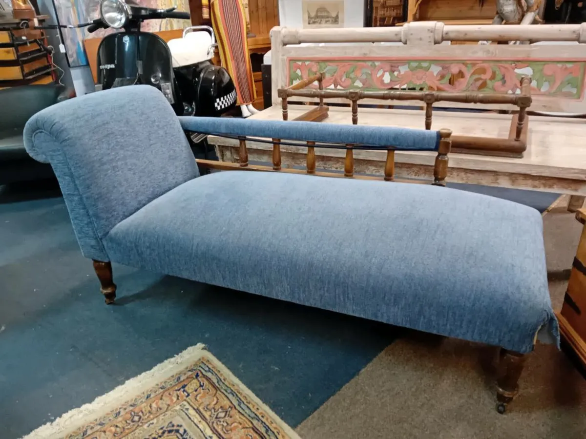 Edwardian Era Chaise Lounge
