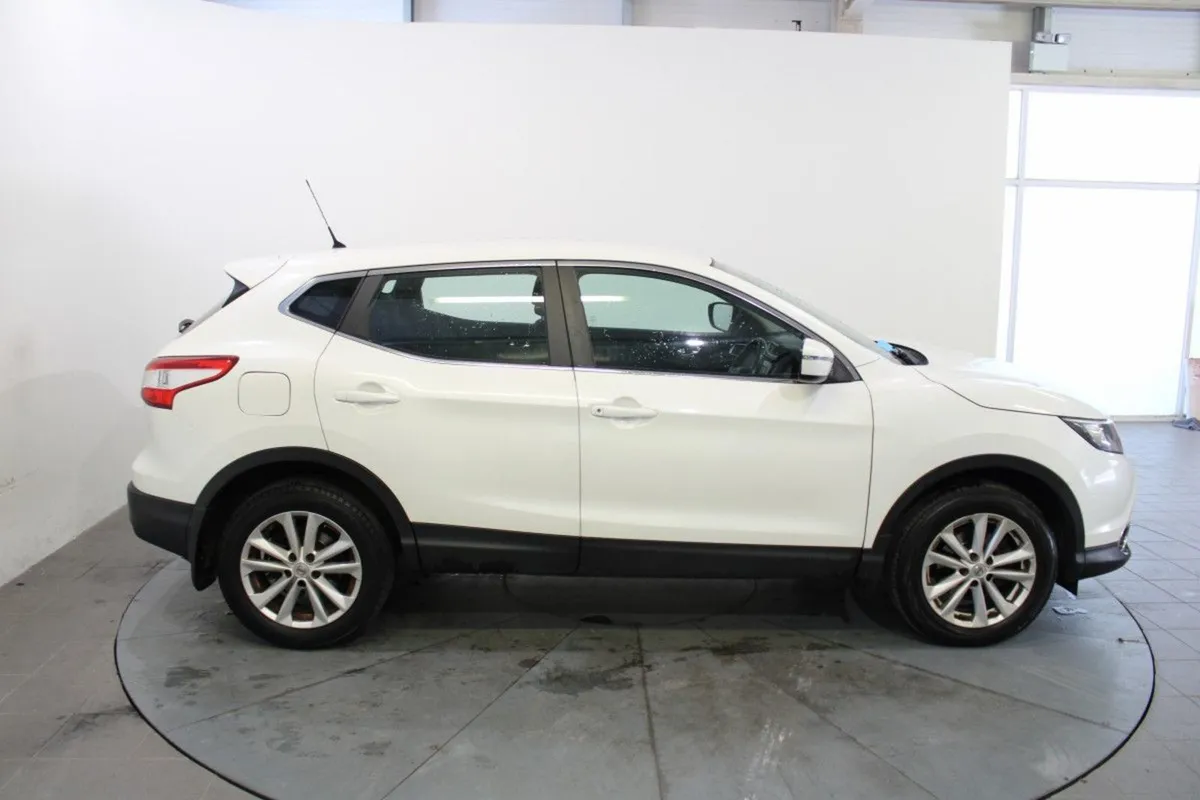 Nissan QASHQAI 1.5 DSL SV - Image 4