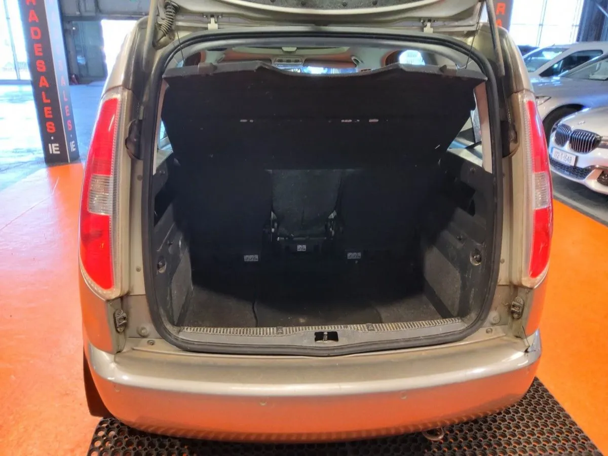 Skoda Roomster 1.4 16V Comfort - Image 4