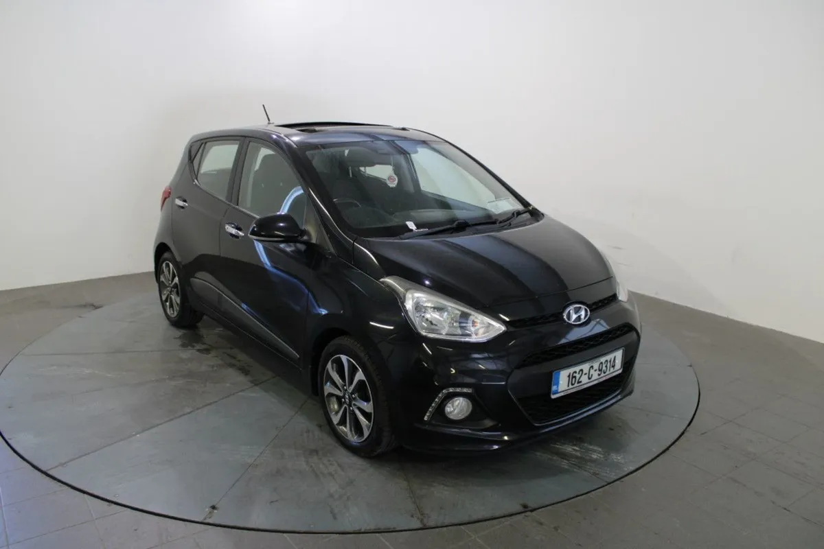 Hyundai i10 1.2 Premium Sunroof - Image 1