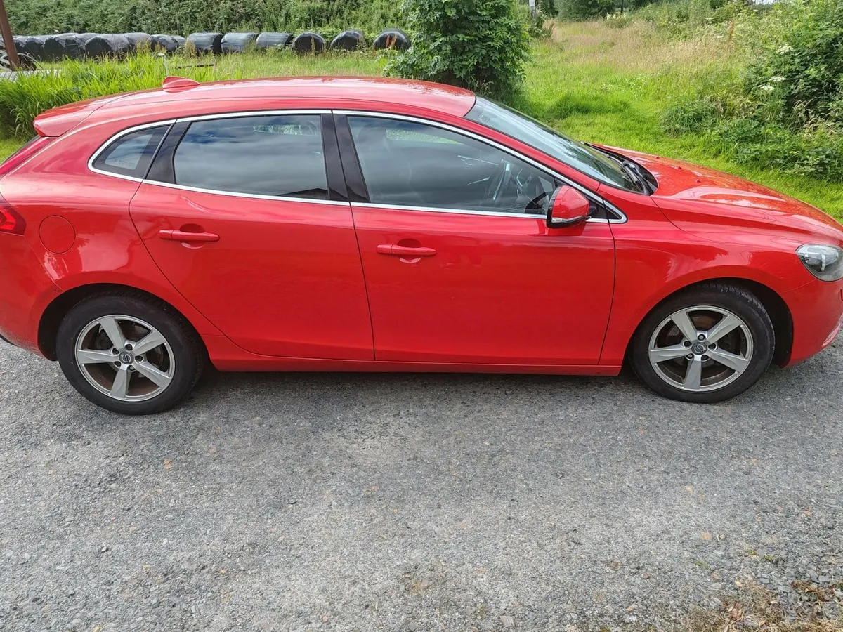 Volvo V40 2013 - Image 4