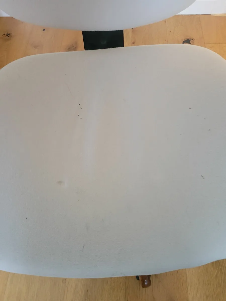 Swivel chair - Image 4