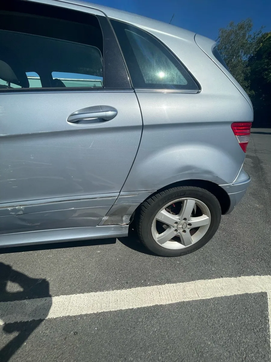 Car - Image 1