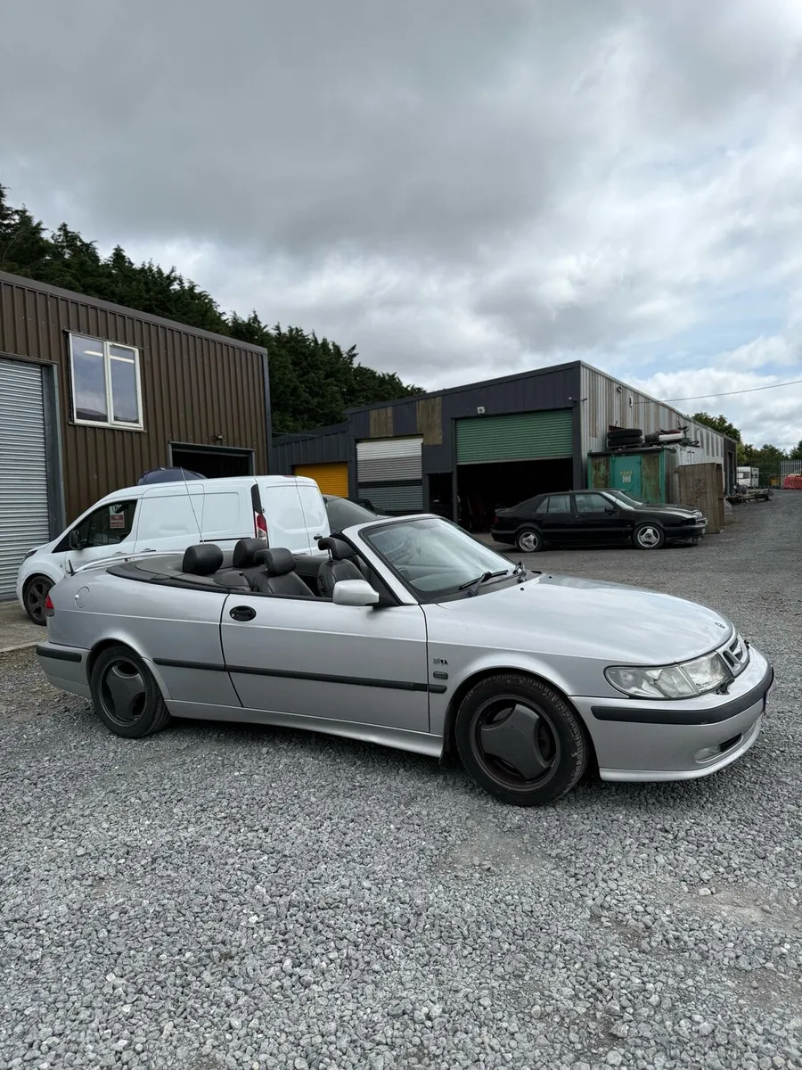 Stunning Saab 93 convertible - Image 3