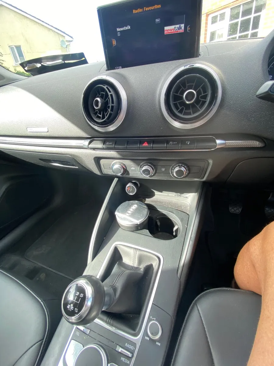 Audi A3 2017 - Image 2