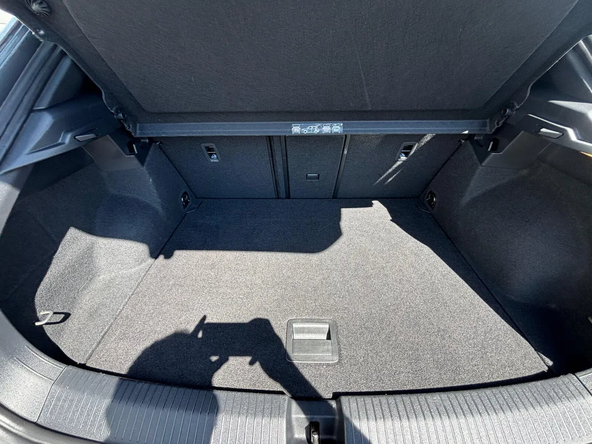 Volkswagen T-Roc 2021 - Image 4