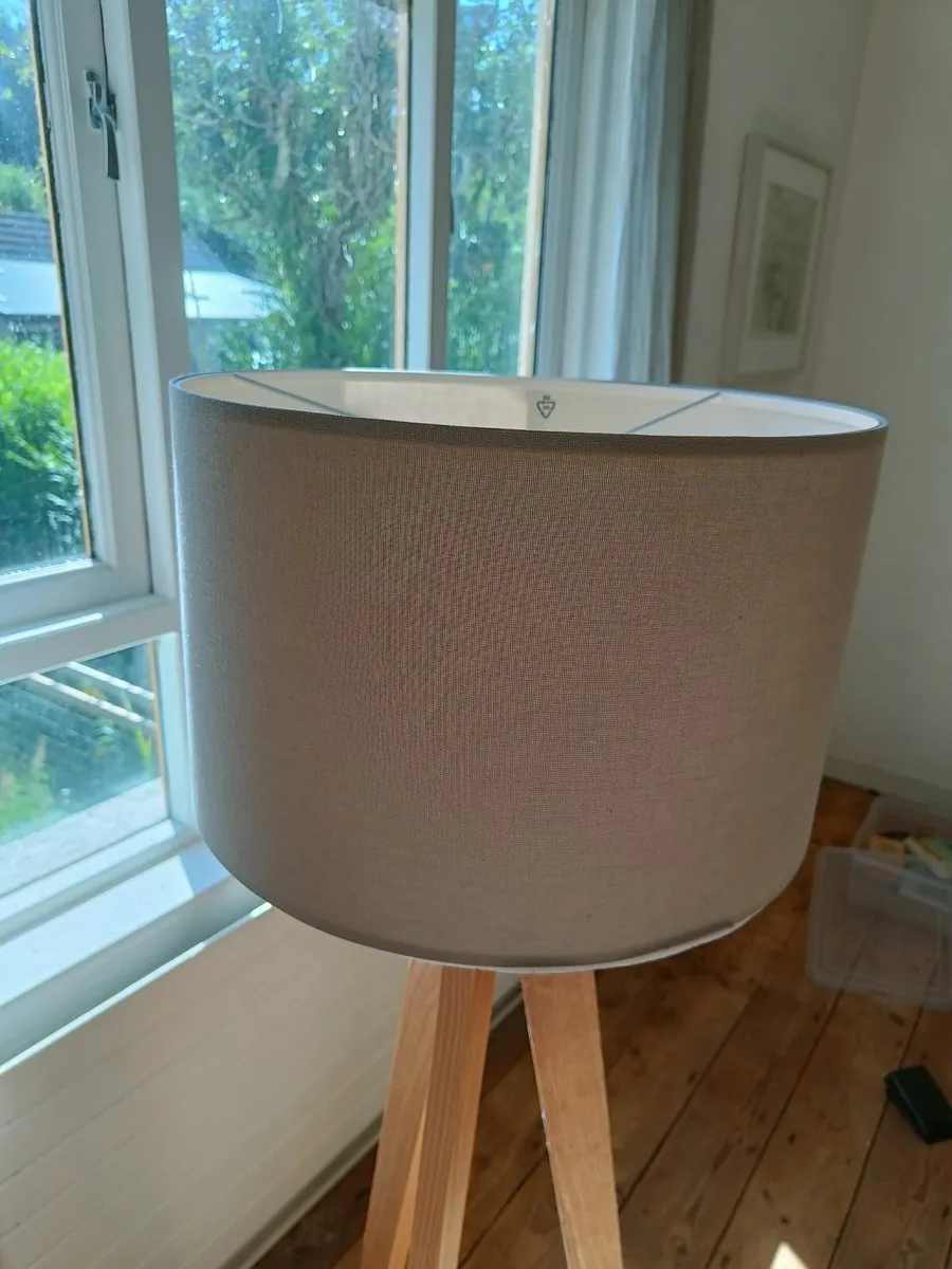 Floor lamp - Image 2