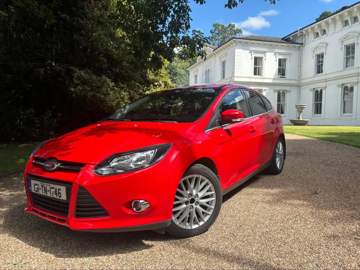 2013 Ford Focus 1.0 liter petrol ZETEC model high - Image 2