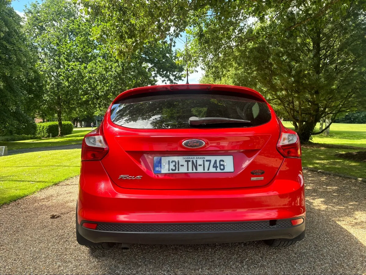 2013 Ford Focus 1.0 liter petrol ZETEC model high - Image 4