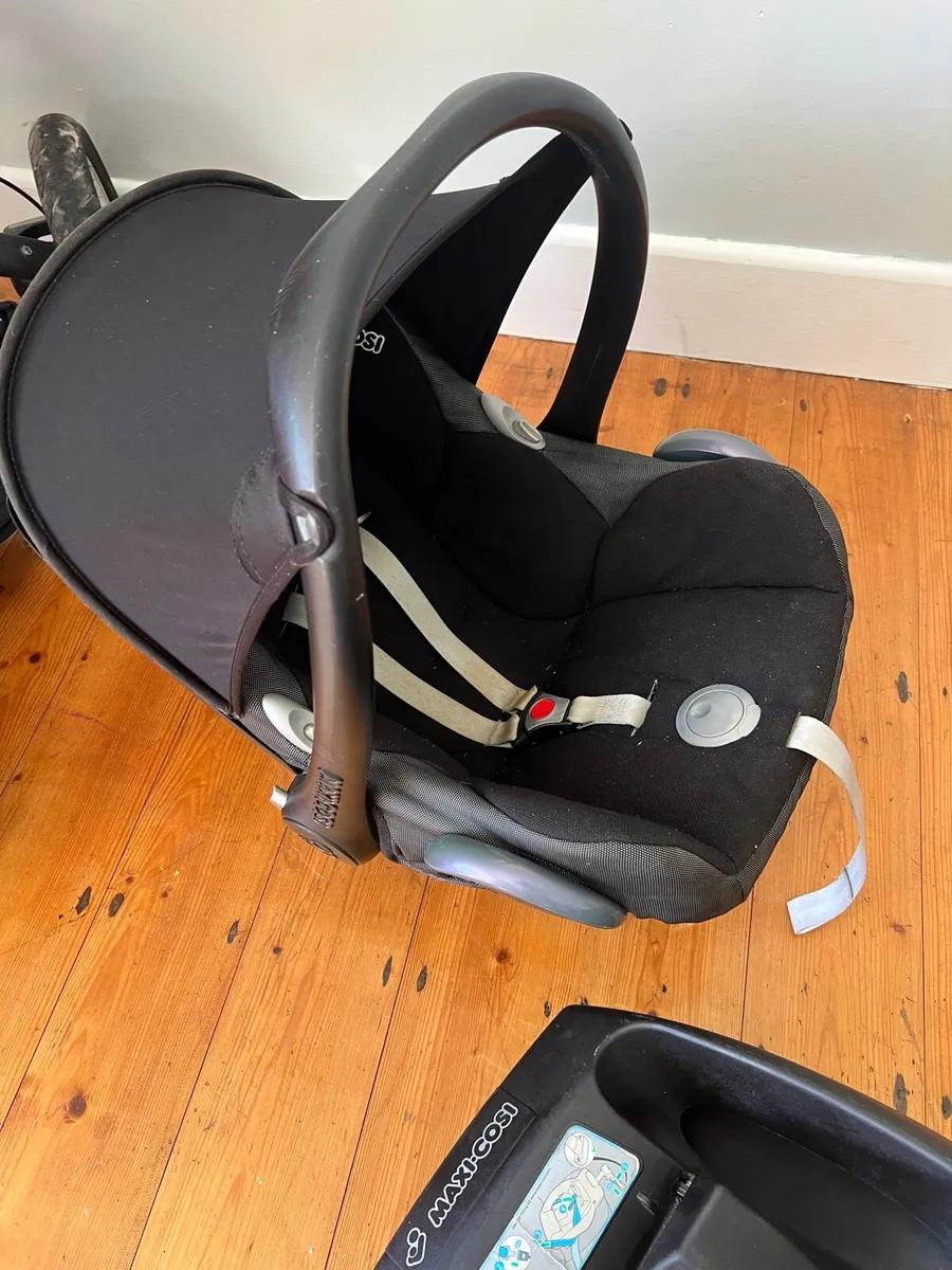 Quinny Buzz 3 in 1 travel buggy - Image 3