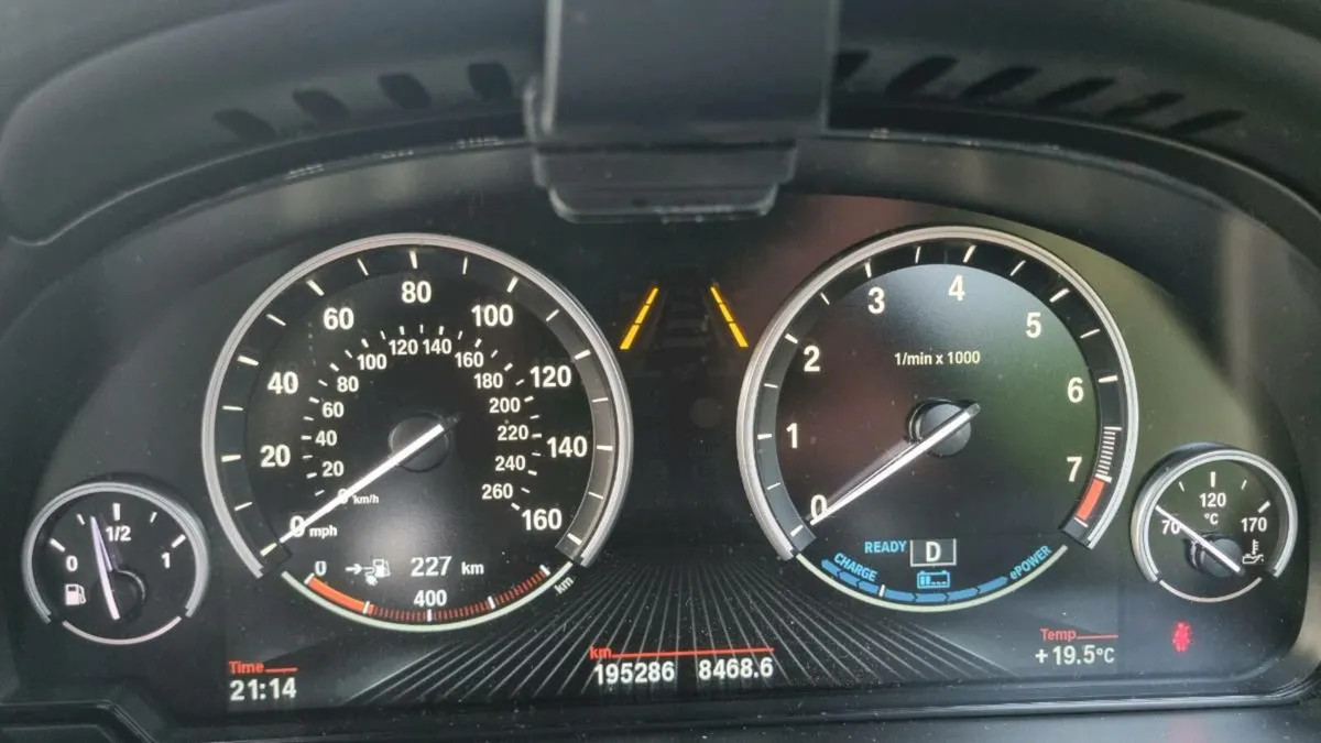 BMW X5 ( hybrid) - Image 3