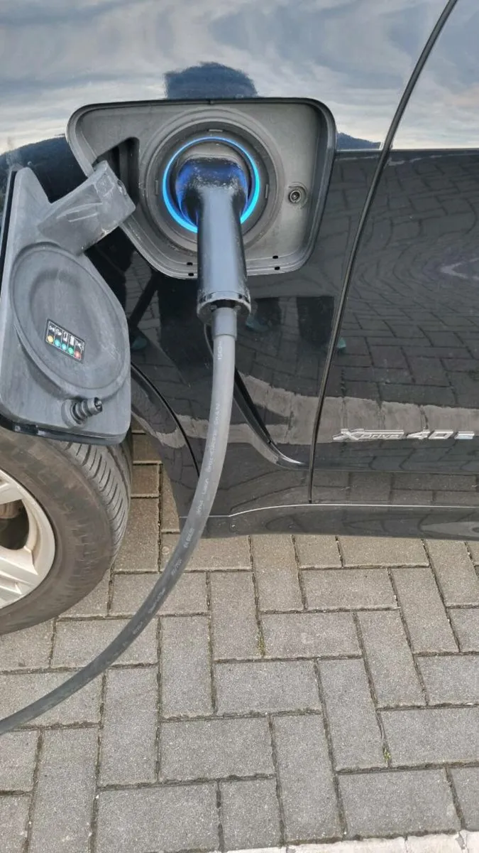 BMW X5 ( hybrid) - Image 4