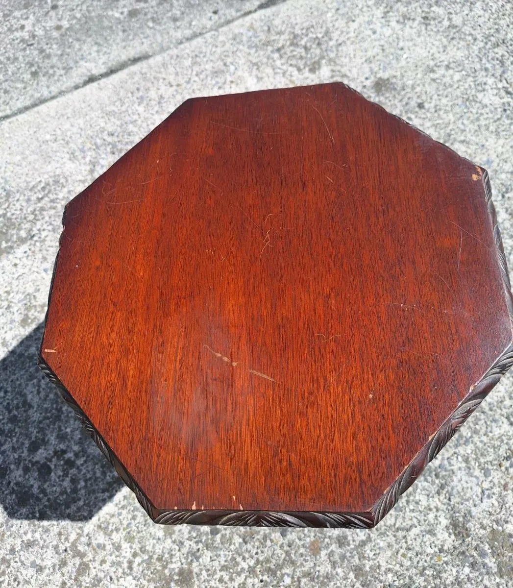 Small vintage side table - Image 2