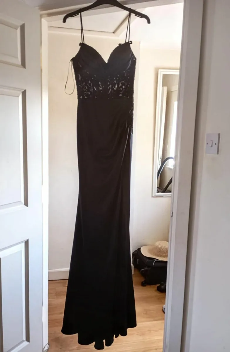 Corset Mermaid Satin Prom Dress with Slit, size 6 - Image 1
