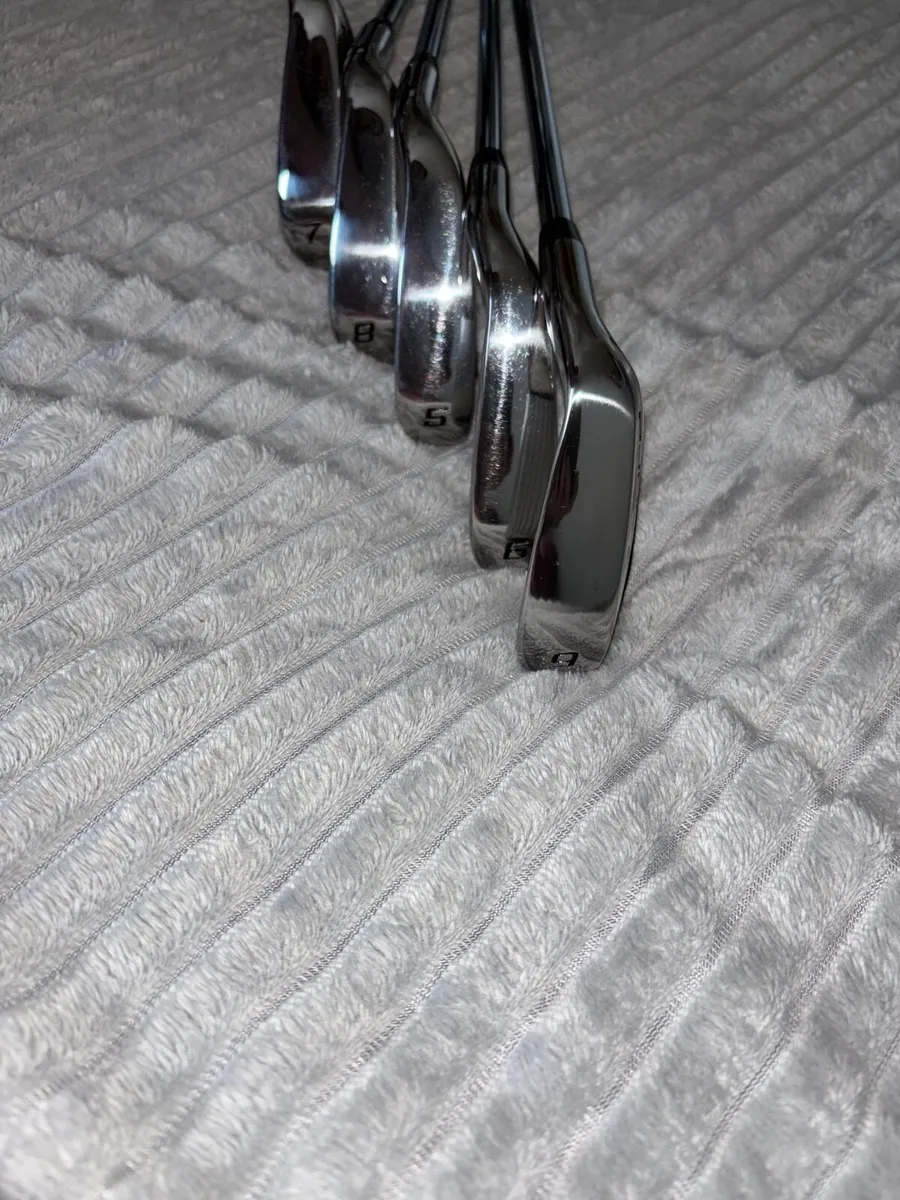 Cobra FLY XL Iron Set (5-SW) - Image 3