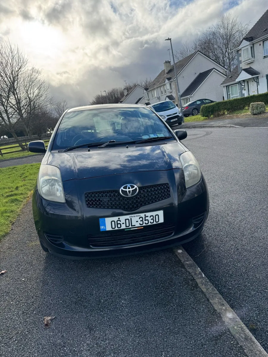 Toyota yaris 2006 - Image 2