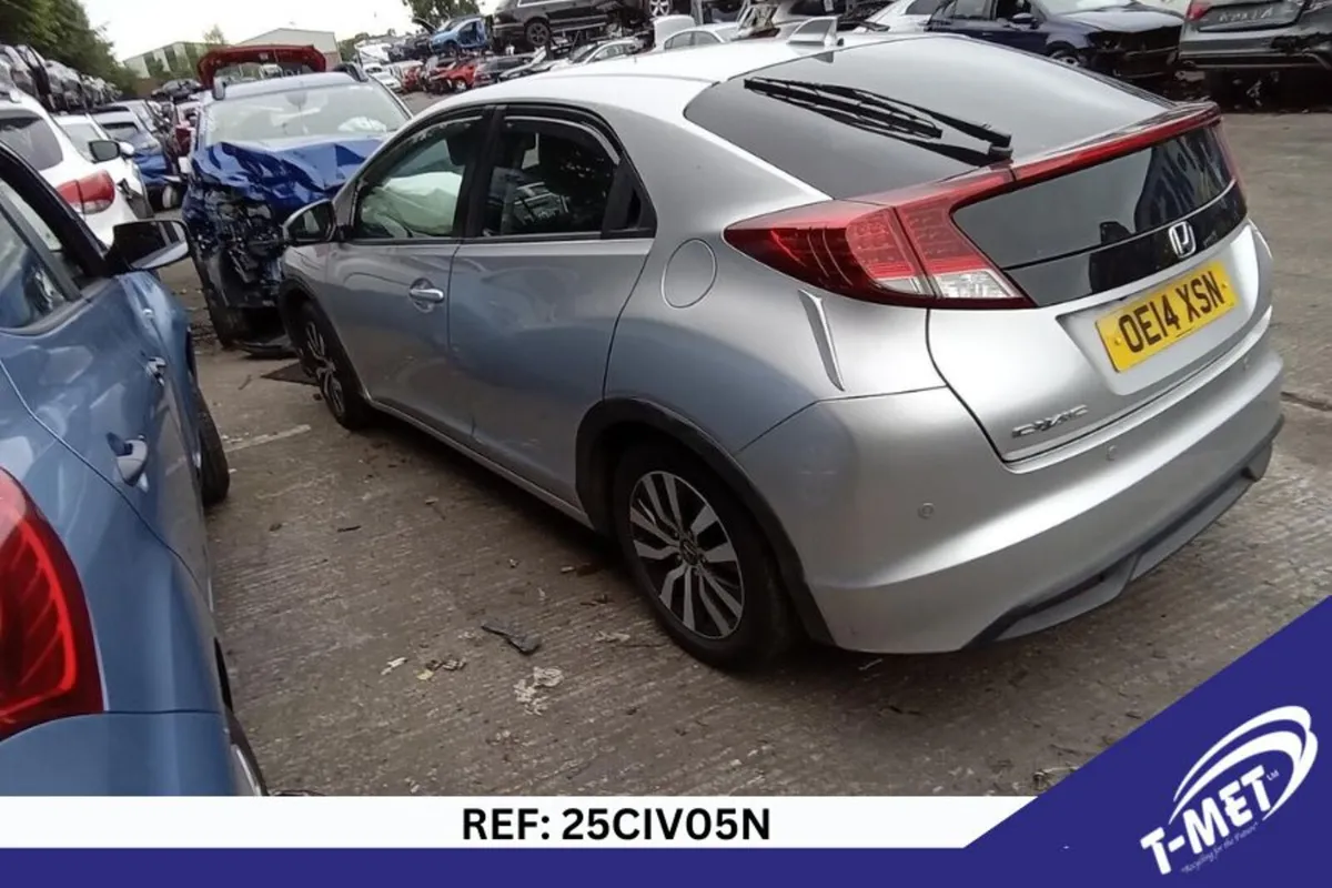 2014 HYONDA CIVIC BREAKING FOR PARTS - Image 3