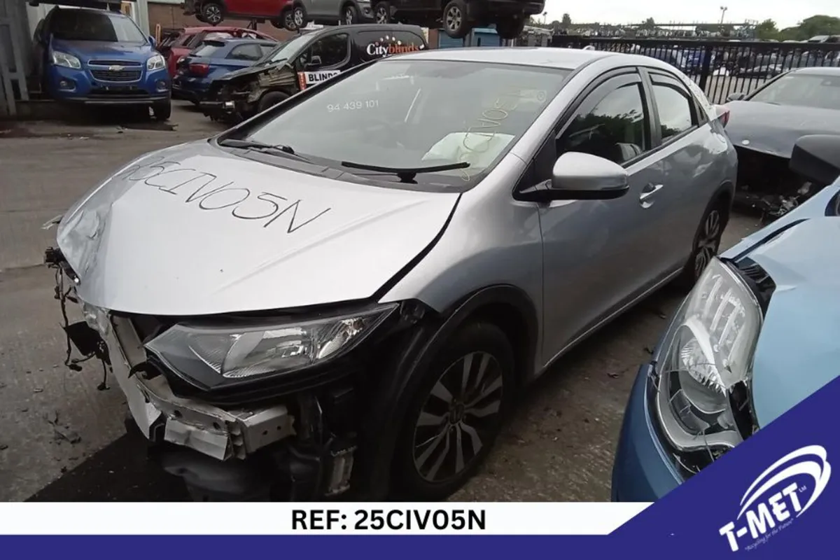 2014 HYONDA CIVIC BREAKING FOR PARTS - Image 4