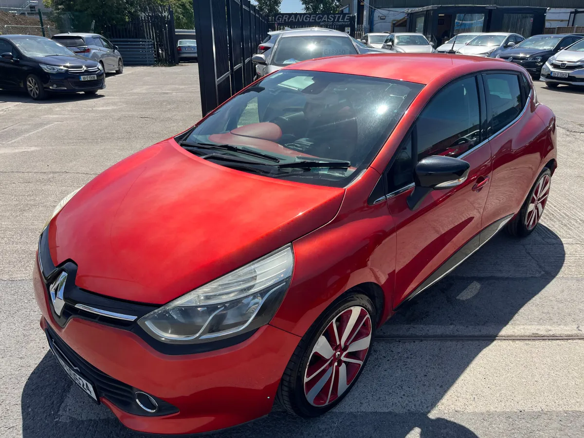 Renault Clio 2015, 1.2 5DR AUTO LOW KMS - Image 3