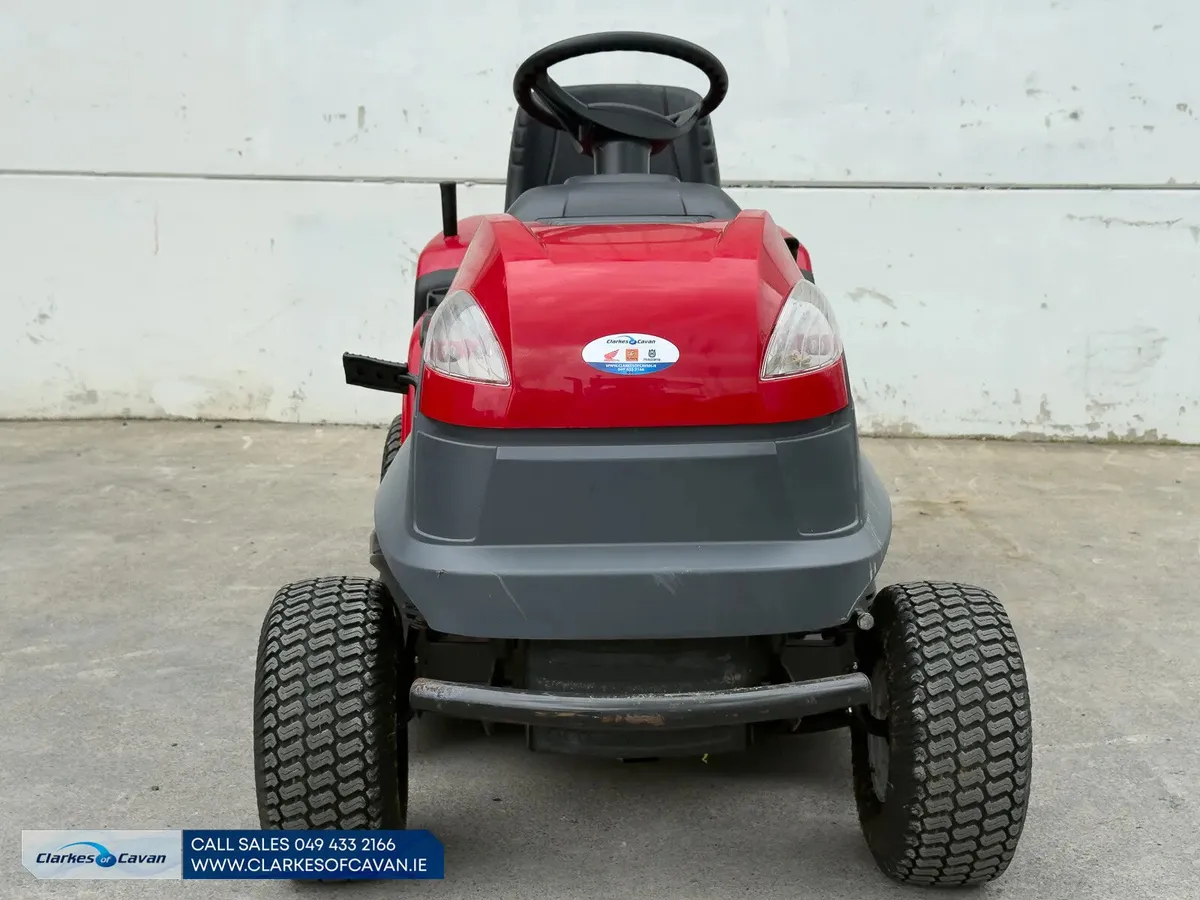 2017 Castelgarden XDC140HD ride-on lawnmower - Image 2