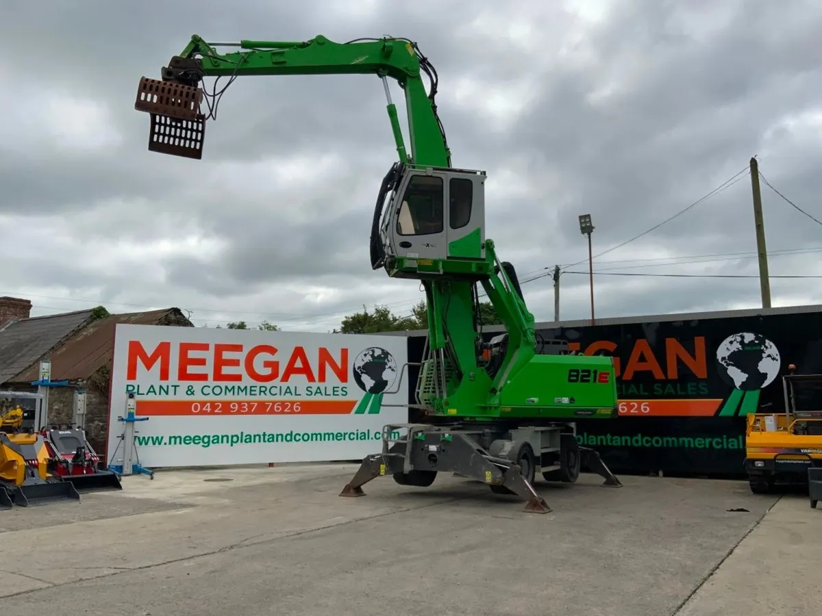 2017 SENNEBOGEN 821e MATERIAL HANDLER. - Image 4