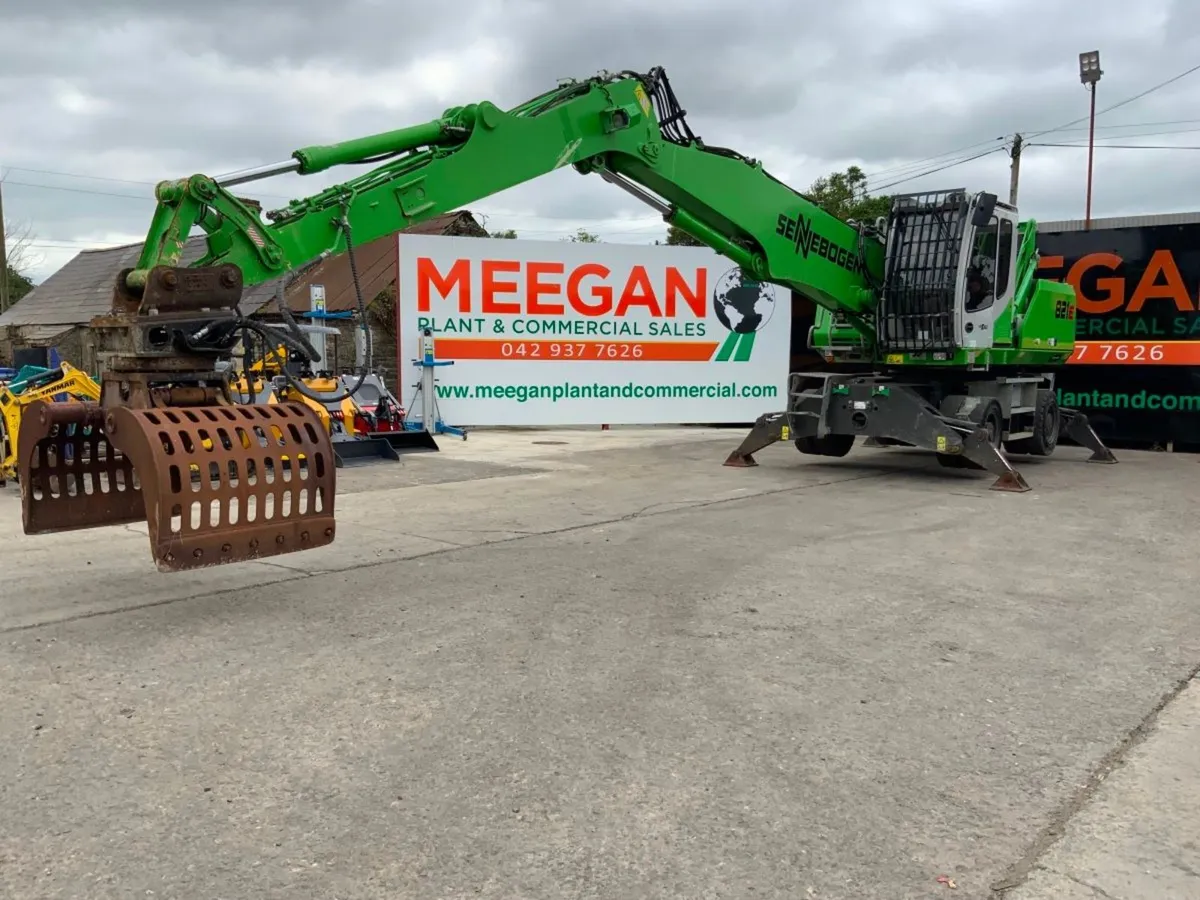 2017 SENNEBOGEN 821e MATERIAL HANDLER. - Image 1