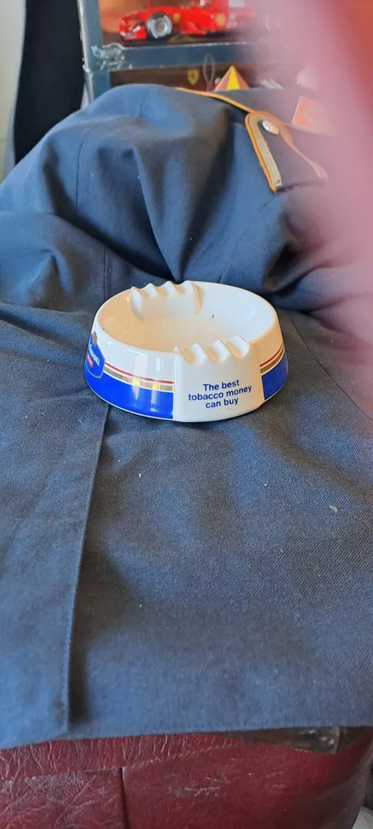 Vintage Rothmans Ashtray - Image 3
