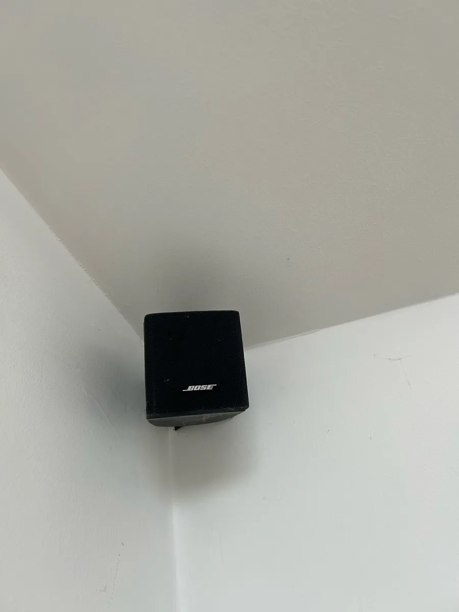 Bose Sub and 4 speakers - Image 3