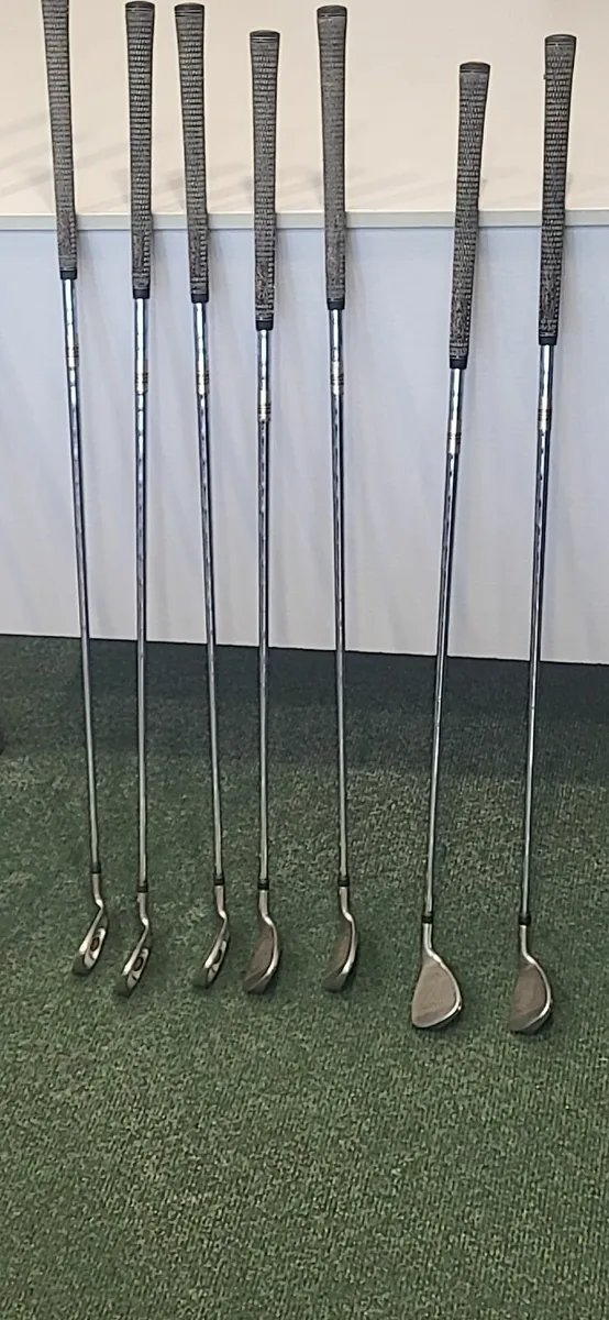 Golf Clubs  Left Handed - Image 4