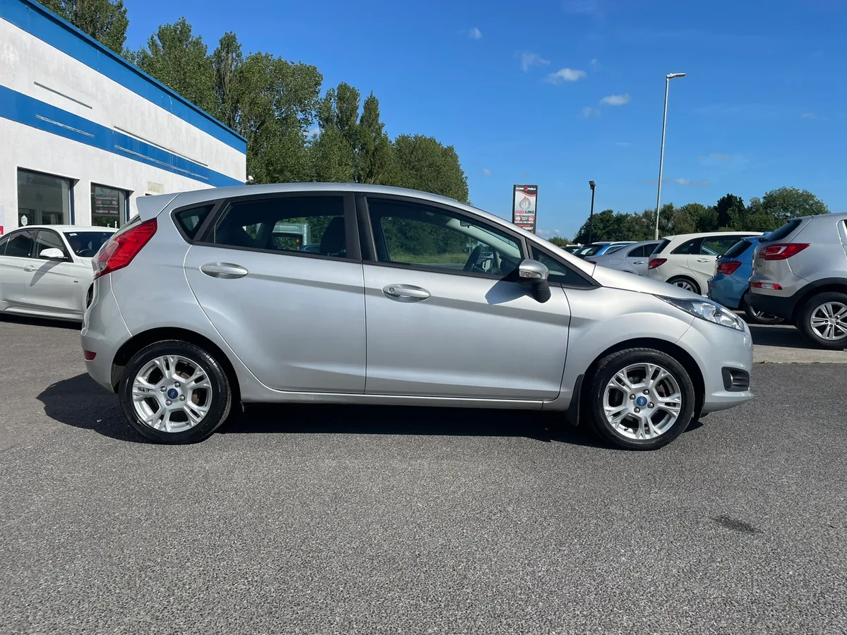 Ford Fiesta 2013//LOW MILEAGE - Image 4