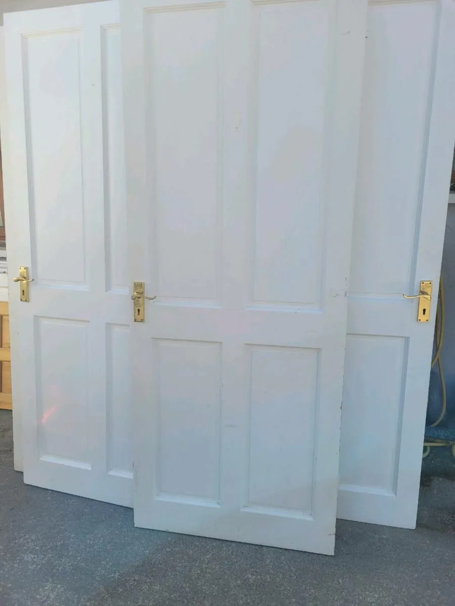 Interior doors - Image 1