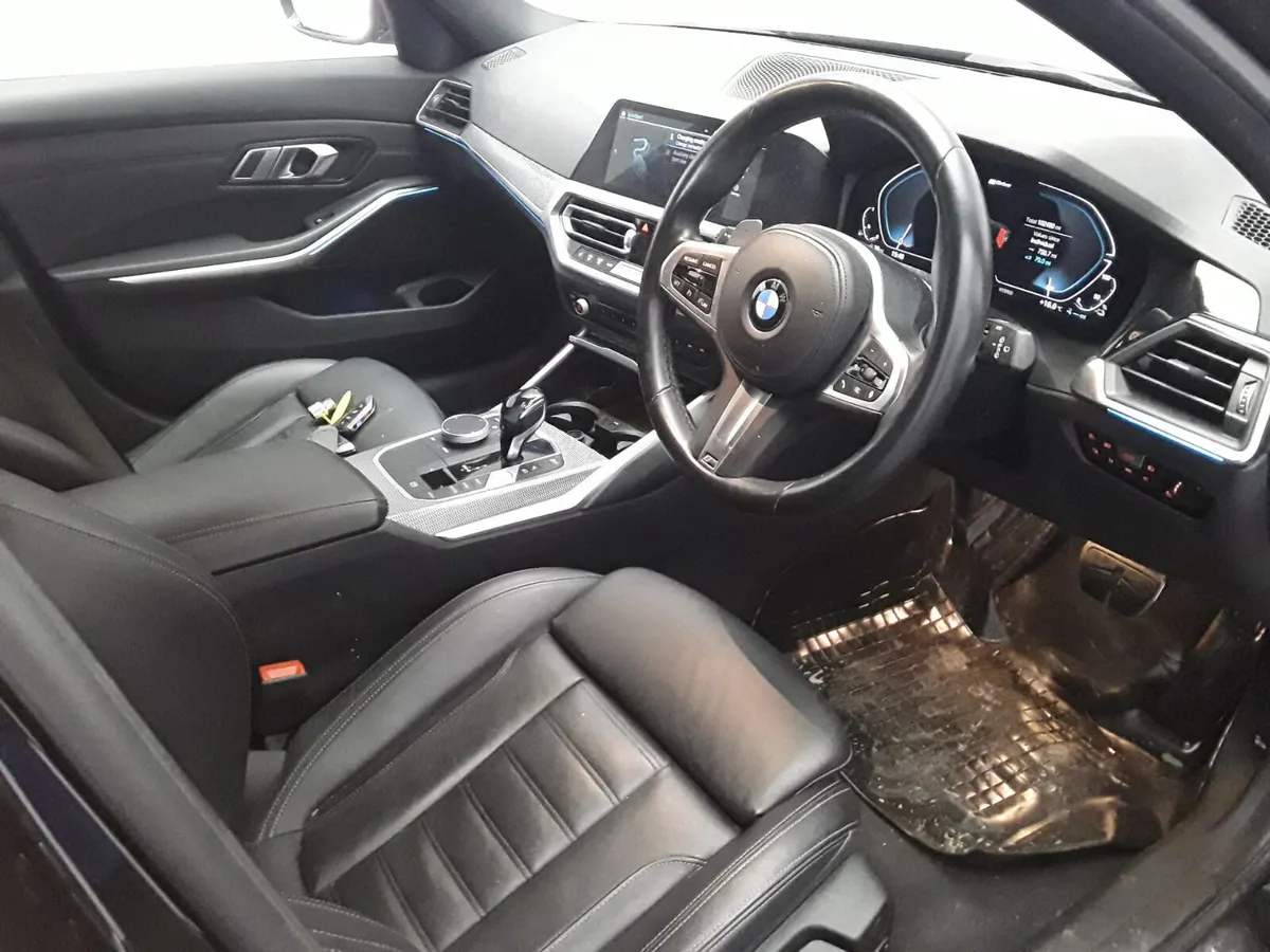 2021 BMW 3 SERIES 33Oe ESTATE M SPORT AUTO HYBRID - Image 2