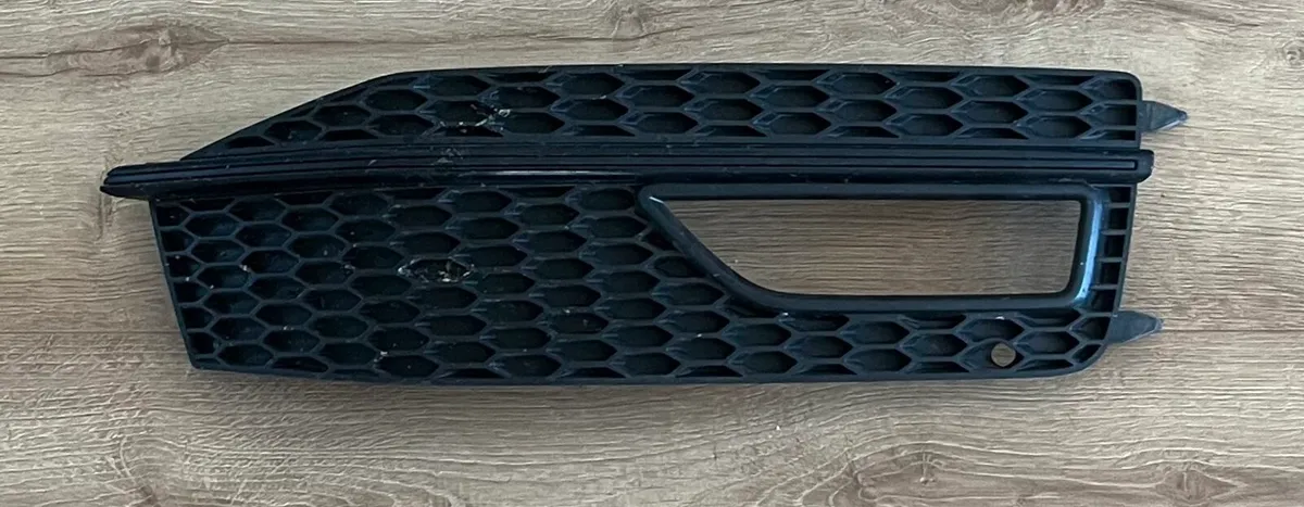 B8.5 Audi A4 S-Line Black Edition Fog Grille - Image 1