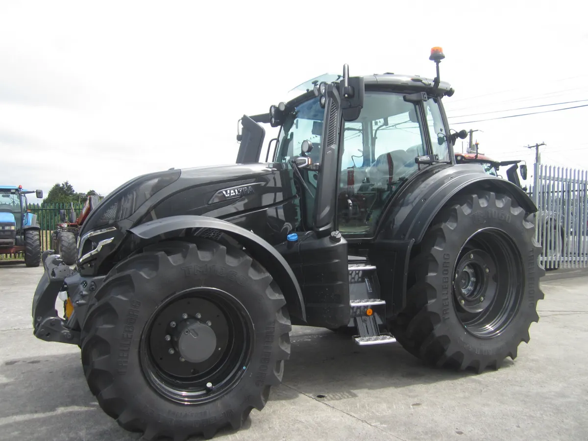 VALTRA T235 DIRECT.. - Image 1
