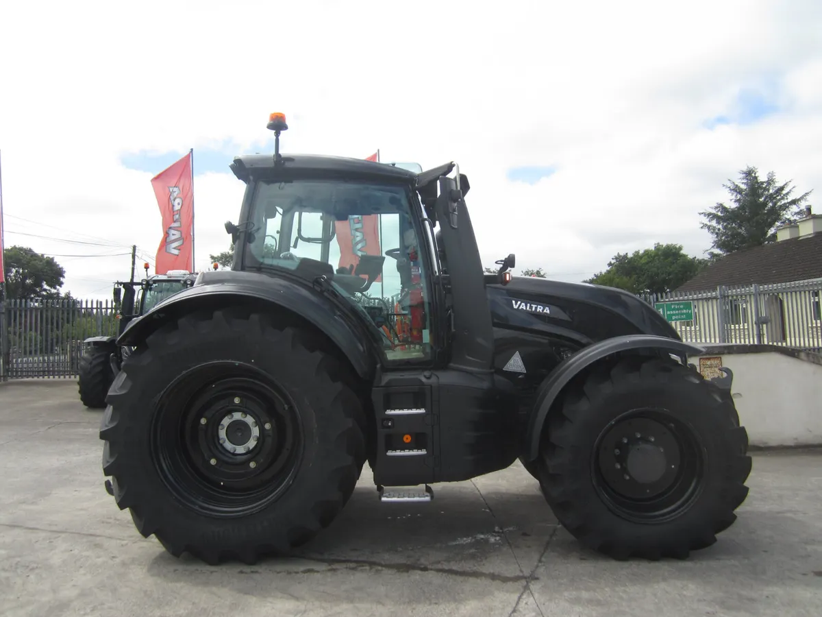 VALTRA T235 DIRECT.. - Image 4