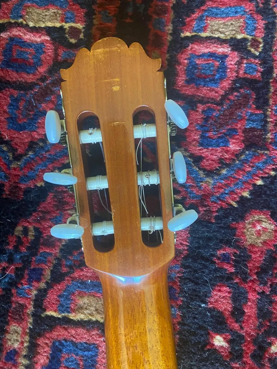 Classical guitar Takumi - Image 2