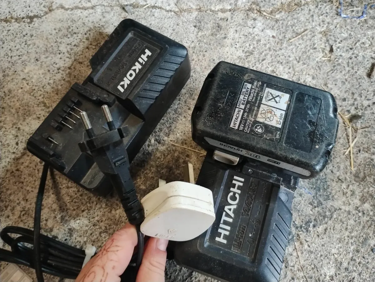 ...2 Hitachi Battery chargers - Image 1