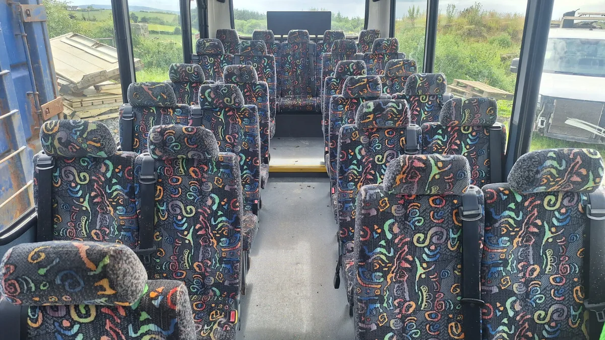 25 Nutrack Bus Seats - Image 1