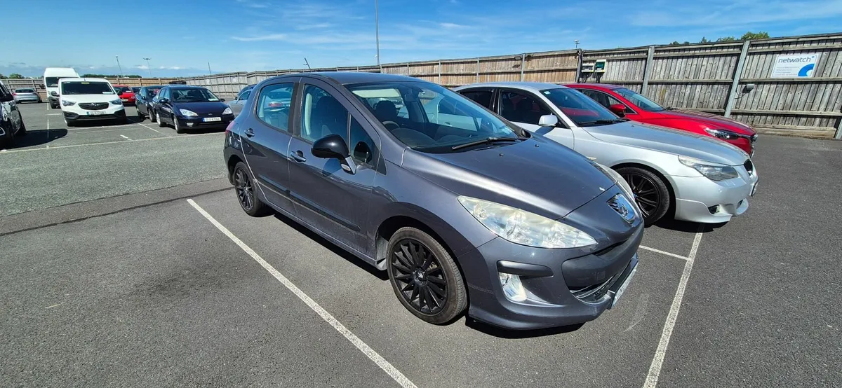 Peugeot 308 2009 1.6 HDi Diesel - Image 1