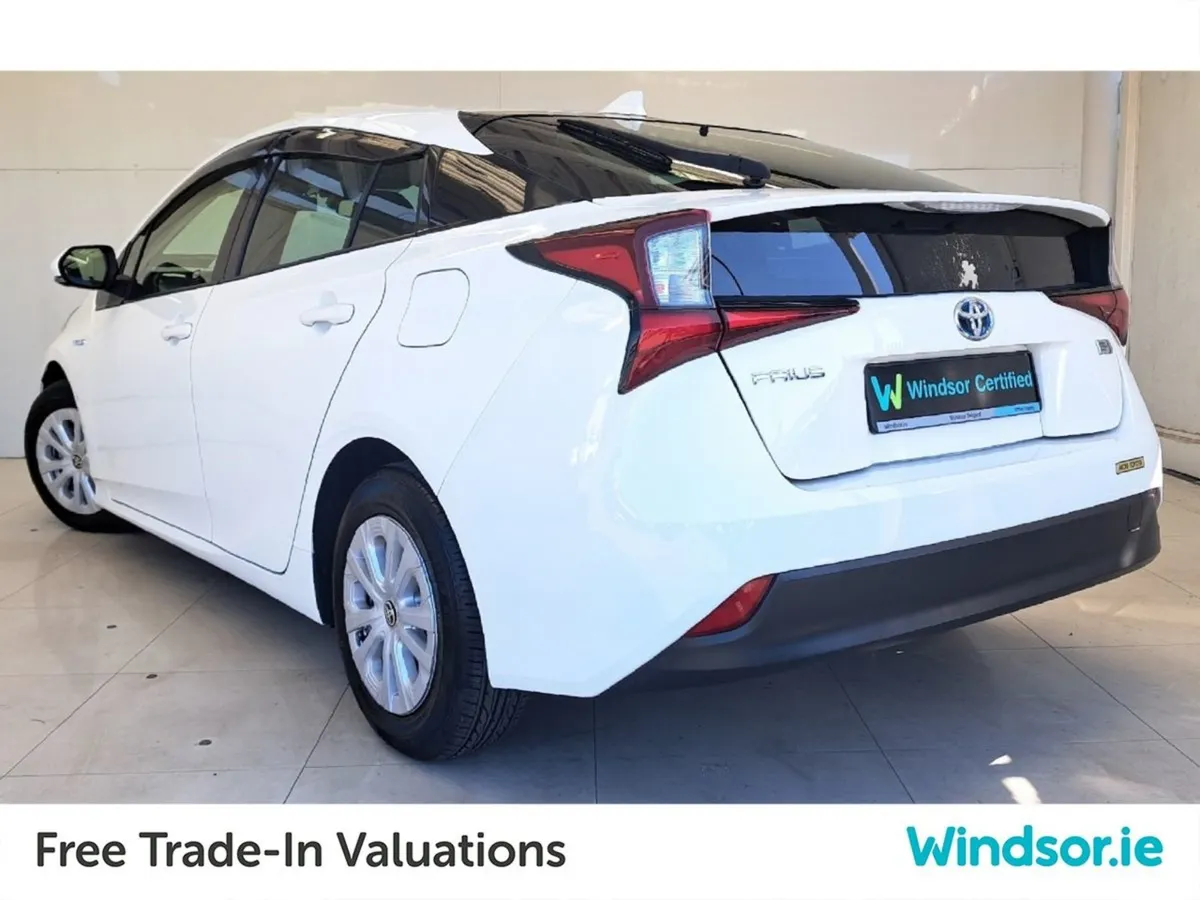 Toyota Prius Automatic - Image 4