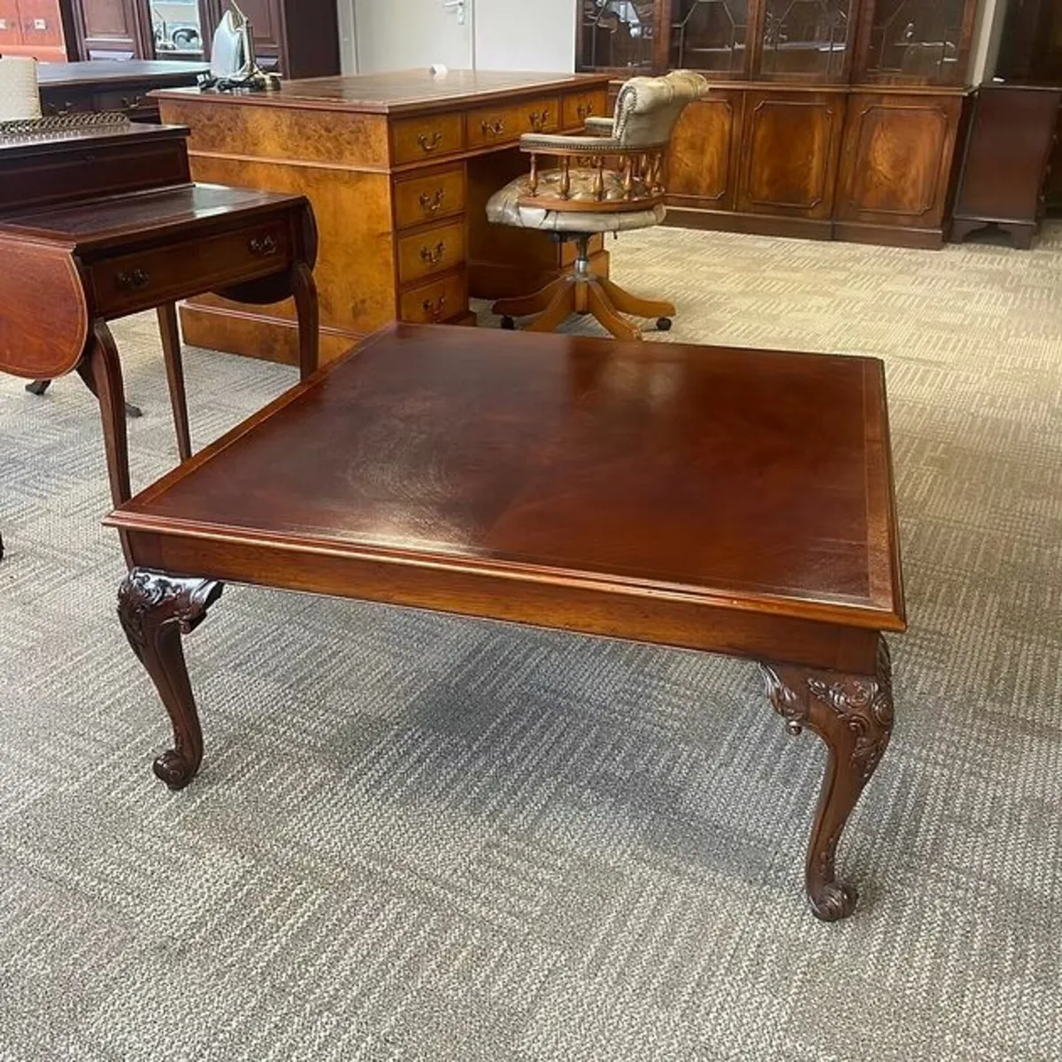 Fabulous mahogany coffee table - Image 4