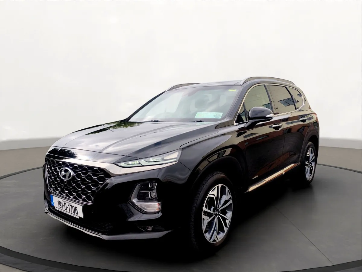 Hyundai Santa Fe premium plus Auto - Image 1