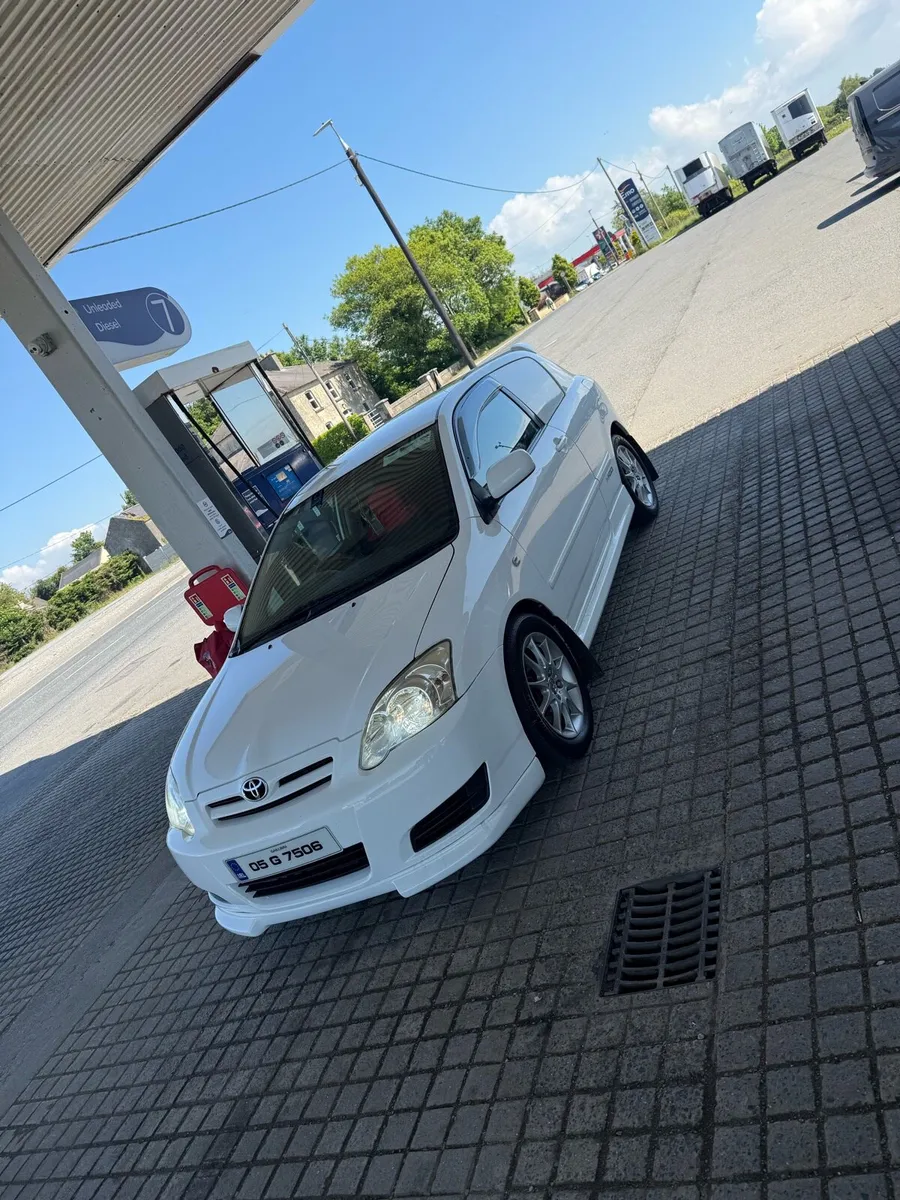 Toyota Corolla van - Image 1