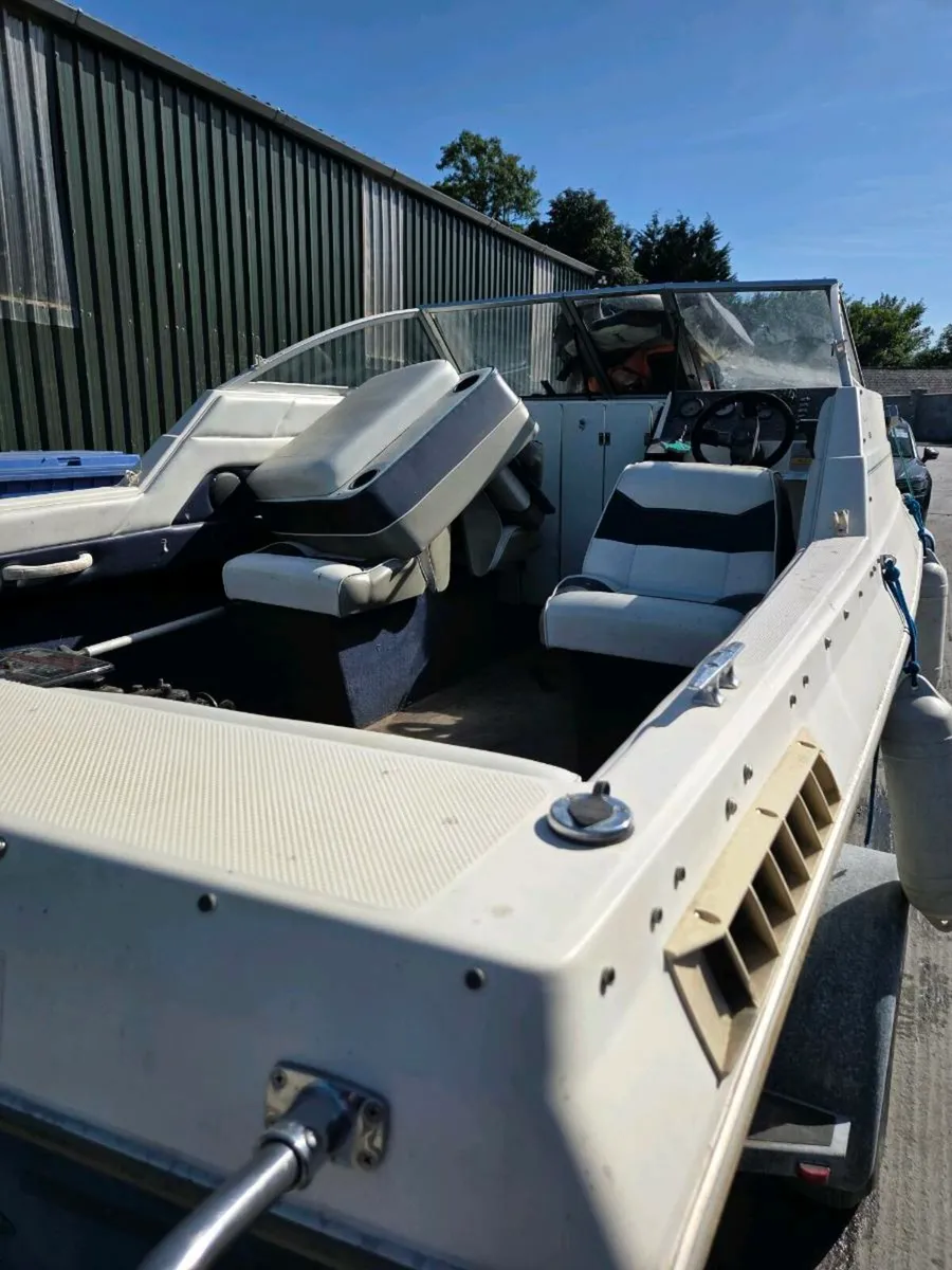 Bayliner Capri - Image 3