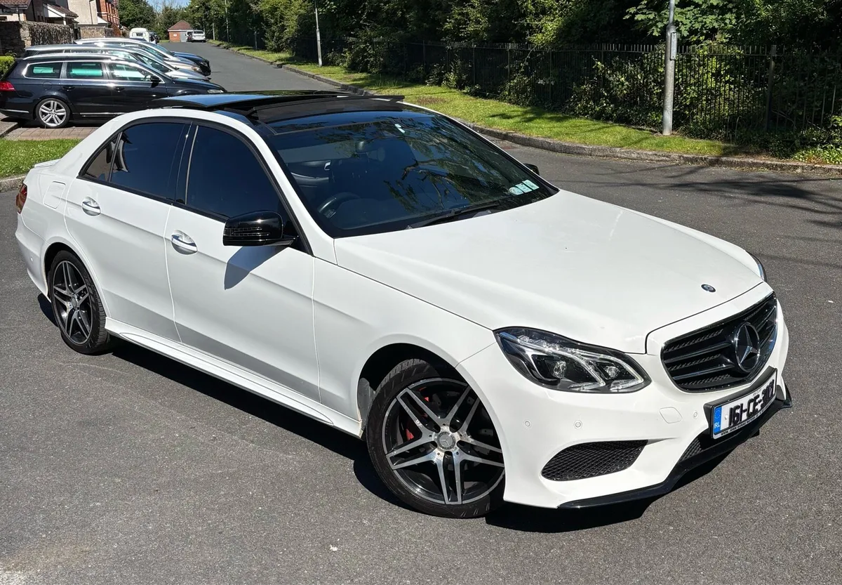 Mercedes-Benz AMG Premium-Plus Edition 2016 - Image 4