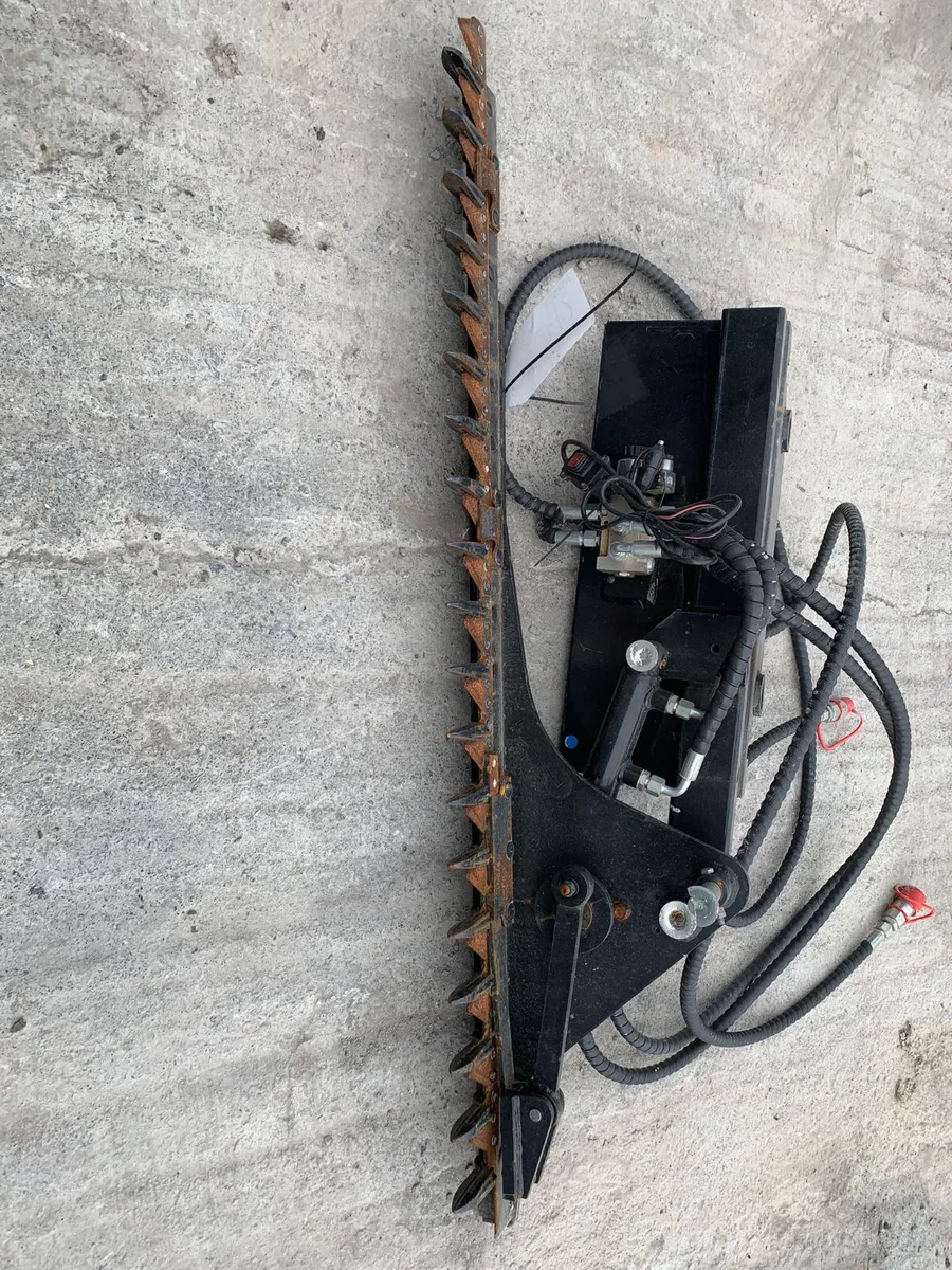 Hydraulic Finger Mower to suit Skidsteer Loader - Image 3