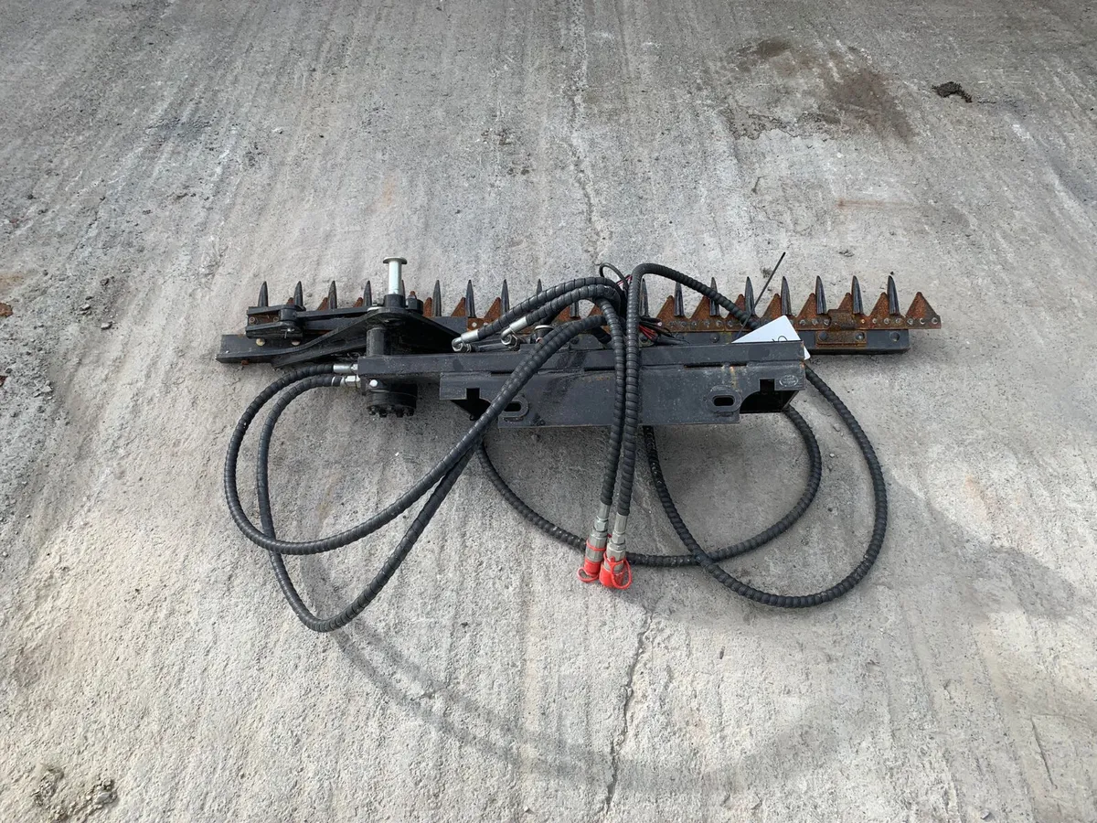 Hydraulic Finger Mower to suit Skidsteer Loader - Image 2