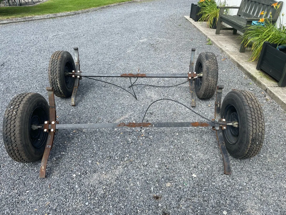 Trailer axels and wheels - Image 1