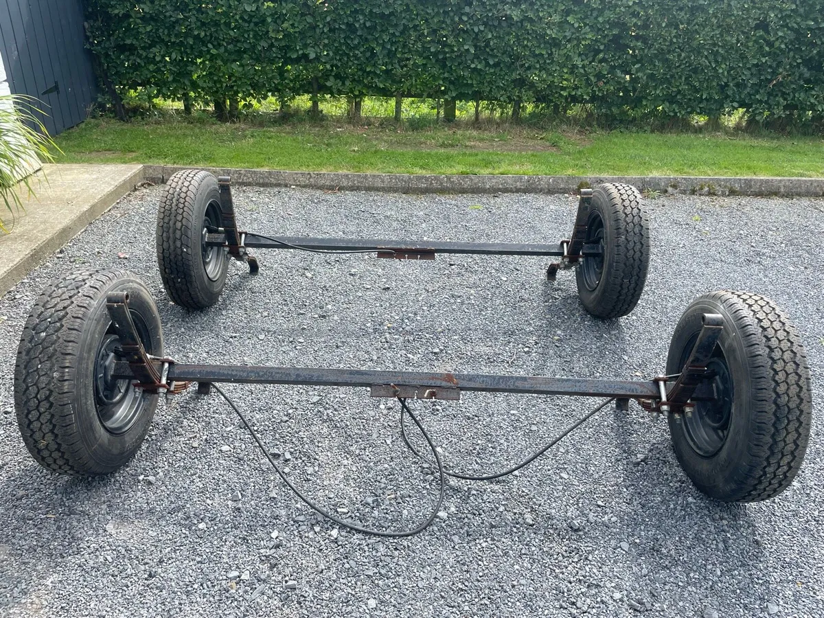 Trailer axels and wheels - Image 2